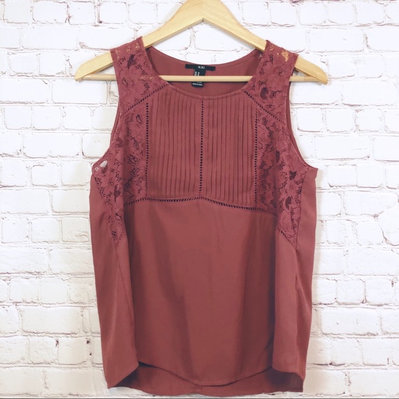 Forever 21 pleated lace blouse - Picture 4 of 5